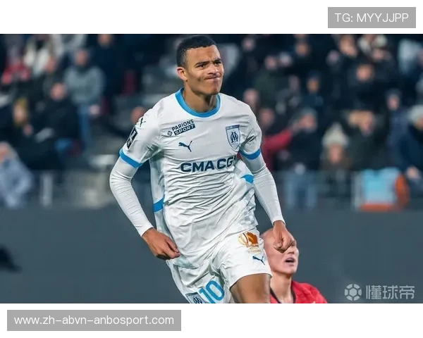 法甲联赛历史上进球最多的球员是谁？